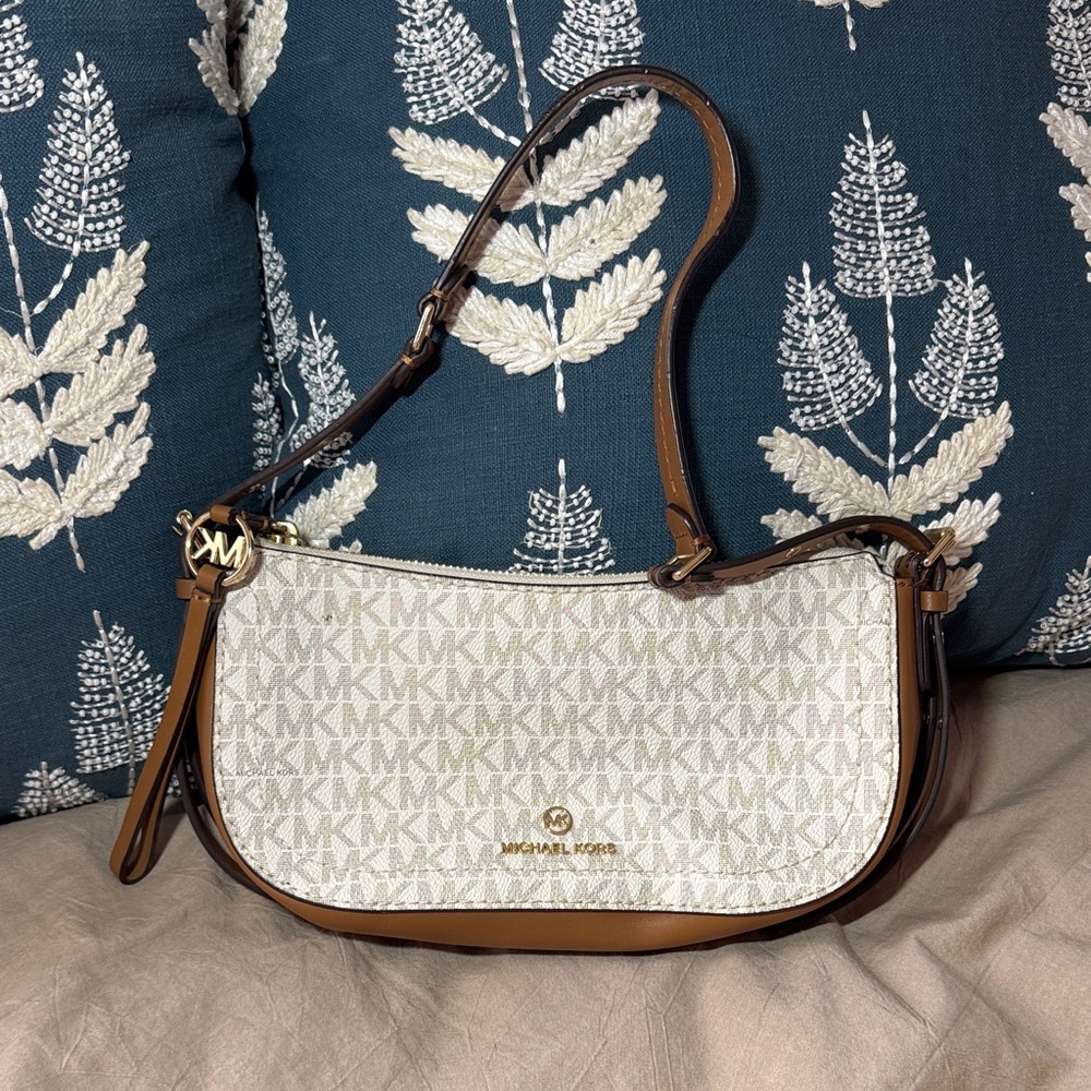Michael Kors Tan and Cream Shoulder Bag